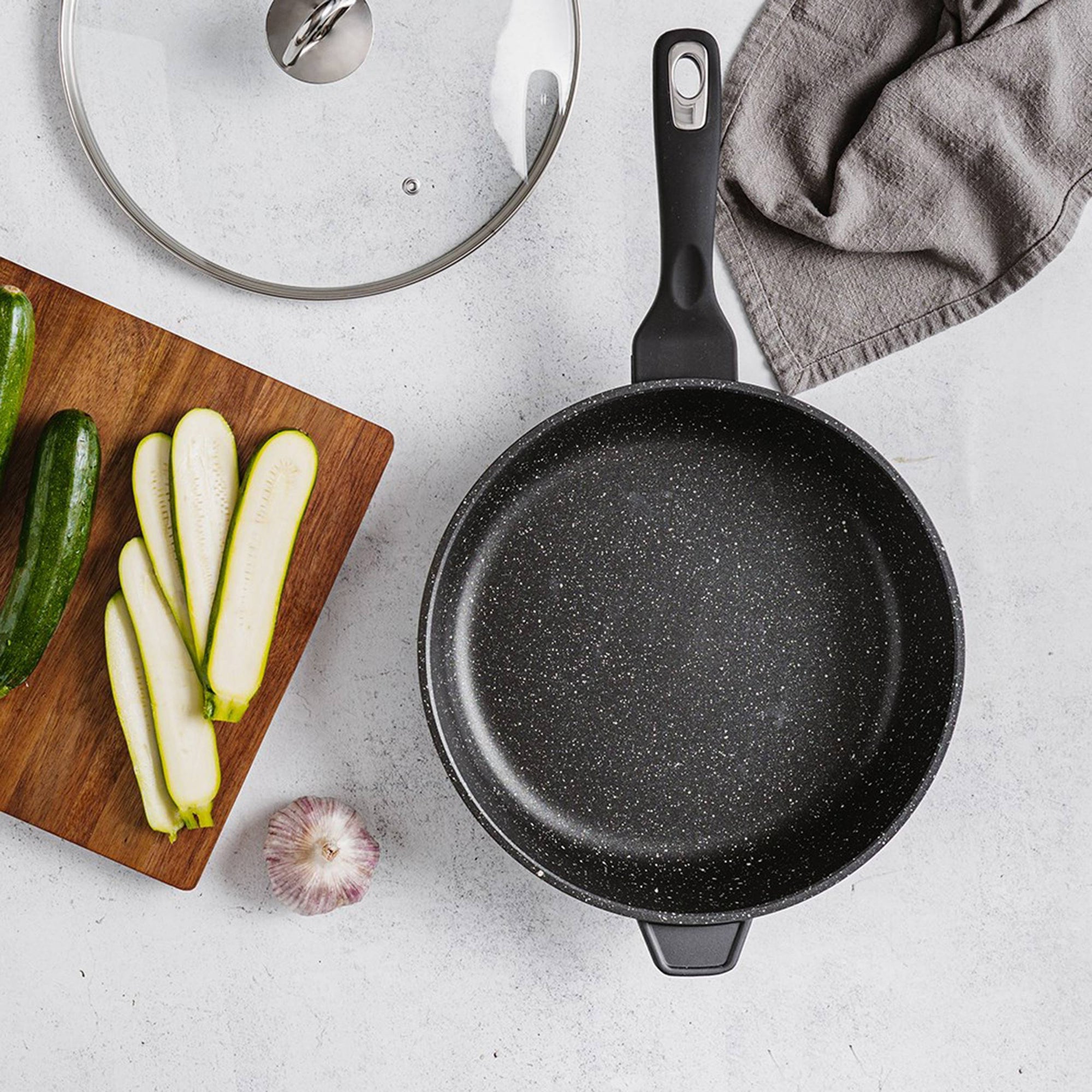 Cuisine::pro® GRANITE™ Chef Pan with Lid 4.1qt