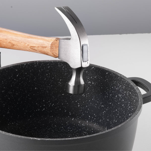 Cuisine::pro® GRANITE™ Stockpot with Lid 11.4 Qt.