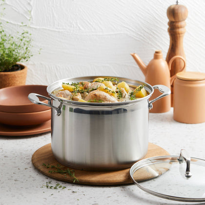 Cuisine::pro® iconiX® Casserole with Lid 9.5